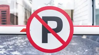 В Новосибирске вводят ограничения парковки грузовиков с 3 марта