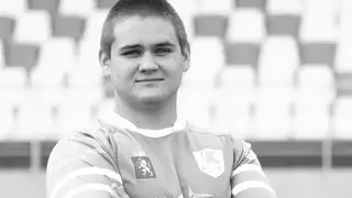 Получивший тяжелые травмы в аварии с автобусом 17-летний Назар Хлобозов умер