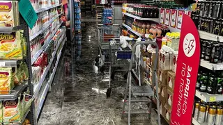 В Красноярске начали работать магазины в ТЦ "Взлетка-Плаза" В Красноярске начали работать магазины в ТЦ "Взлетка-Плаза"