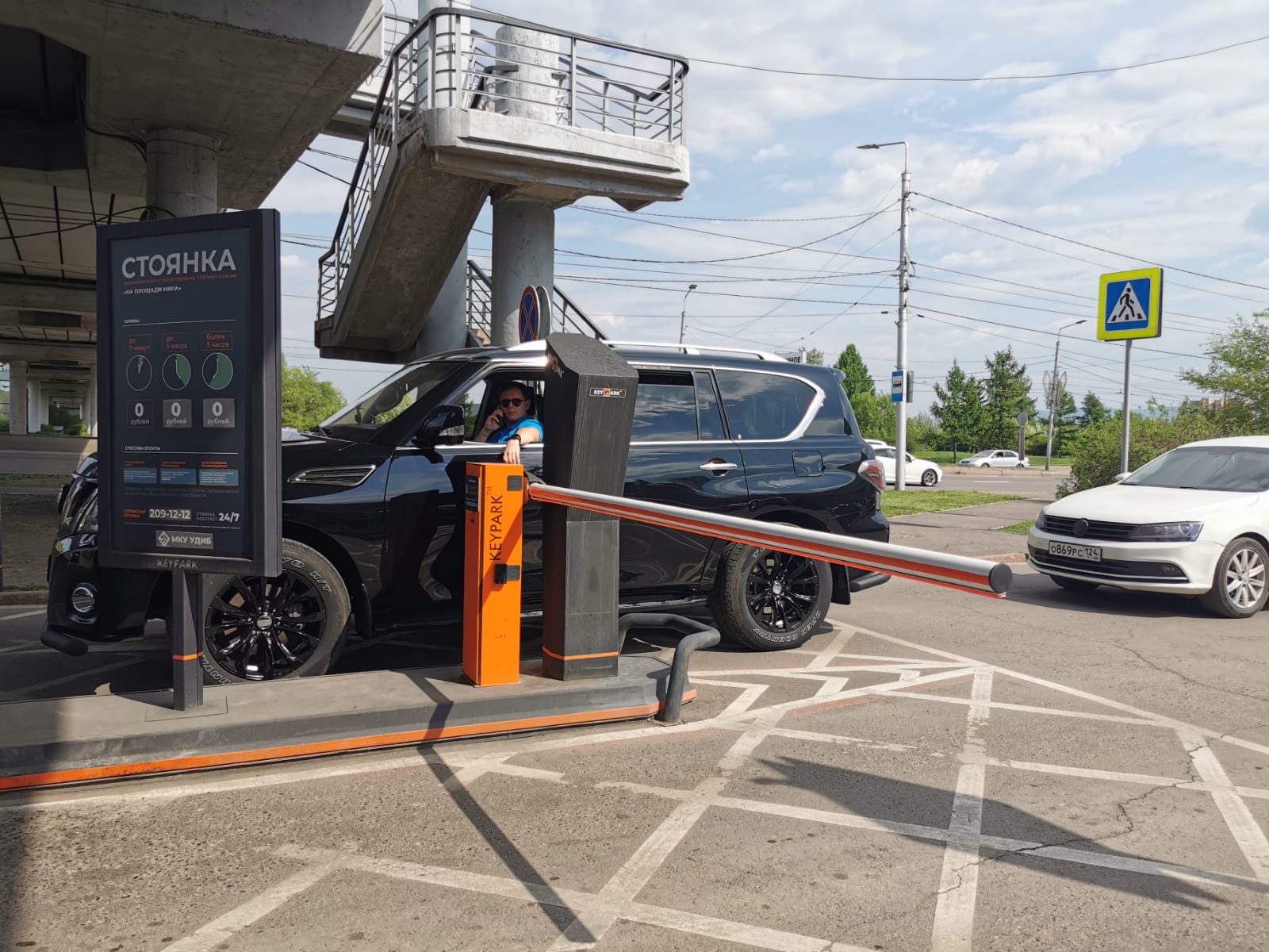 В центре Красноярска парковки вновь станут платными - Сибновости