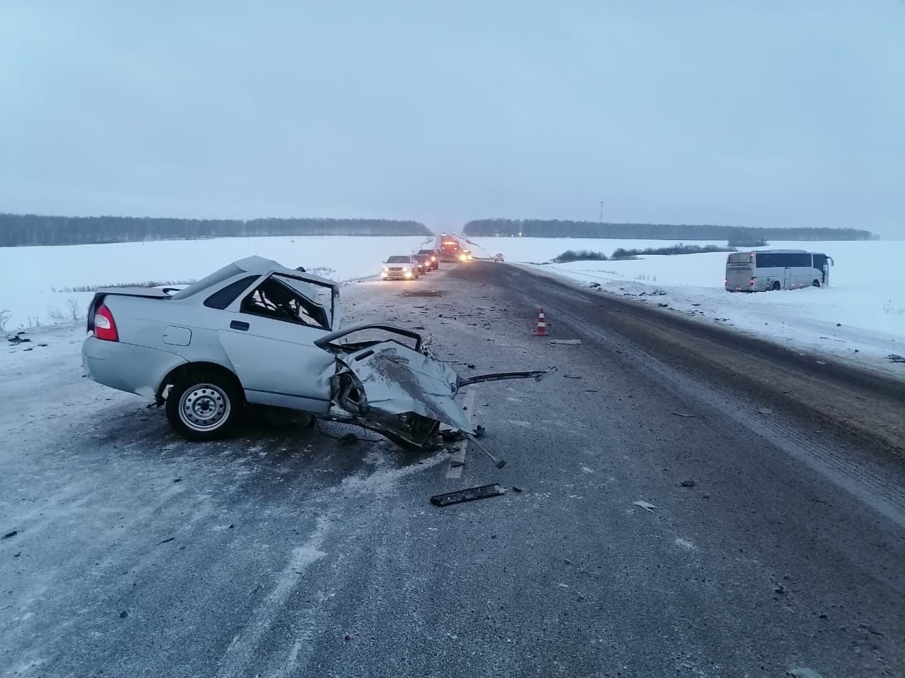 Водитель Lada Priora погиб в ДТП с автобусом в Красноярском крае -  Сибновости